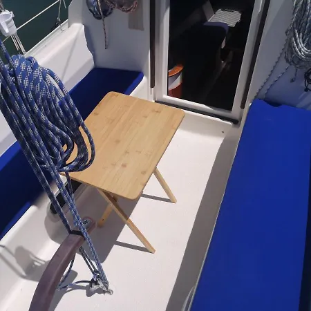 Botel Navegamos Hoy